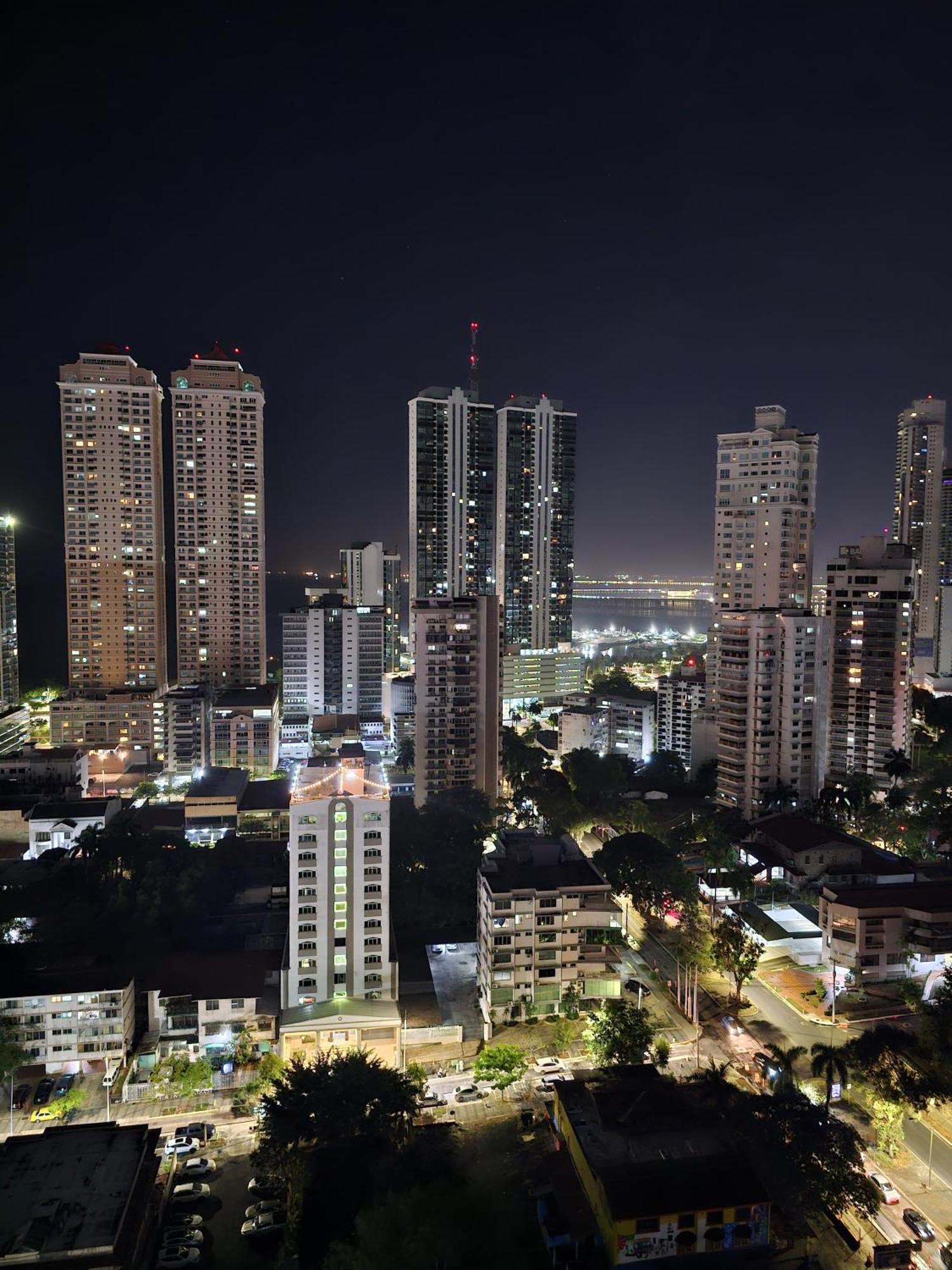 Entire Apartment Accommodation Downtown Panama ปานามาซิตี้ ภายนอก รูปภาพ